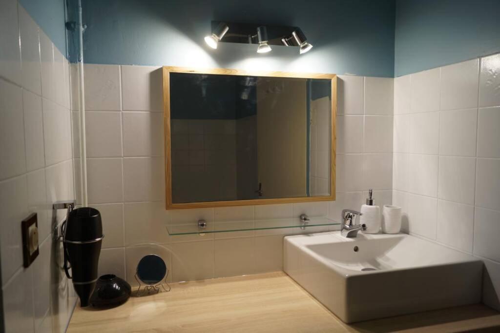 Studio Lumineux Au Centre Ville Bagnères-de-Bigorre Dış mekan fotoğraf