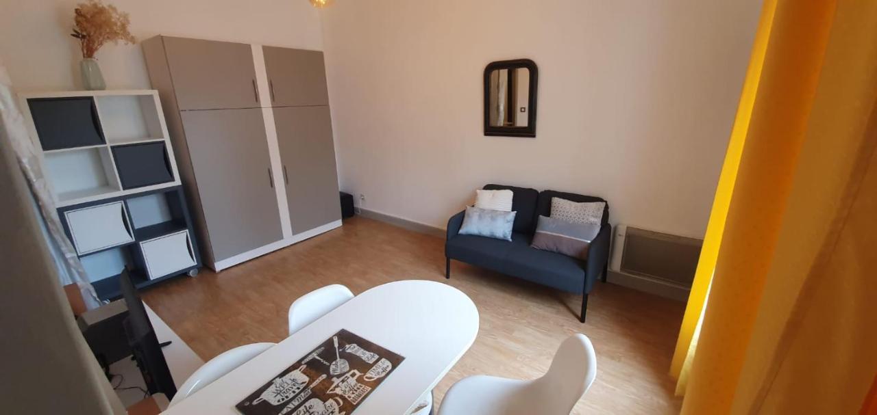 Studio Lumineux Au Centre Ville Bagnères-de-Bigorre Dış mekan fotoğraf